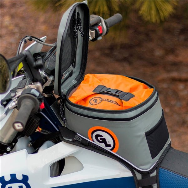 GIANT LOOP TANK BAG DRY POD (TDP16) - Driven Powersports Inc.779421090432TDP16