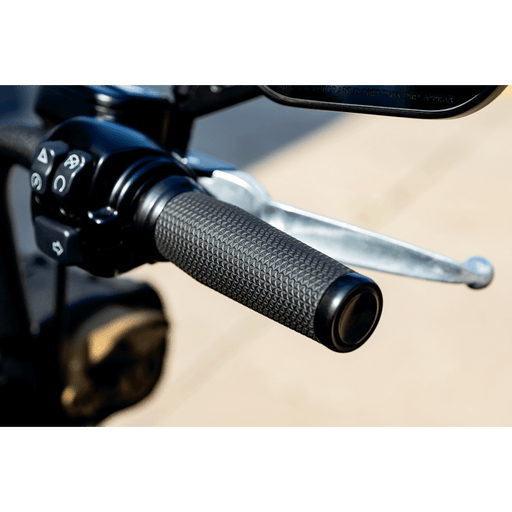 KURYAKYN THRESHER GRIPS FOR ELECTRONIC THROTTLE, PN 5943 - Driven Powersports Inc.191209032678485041